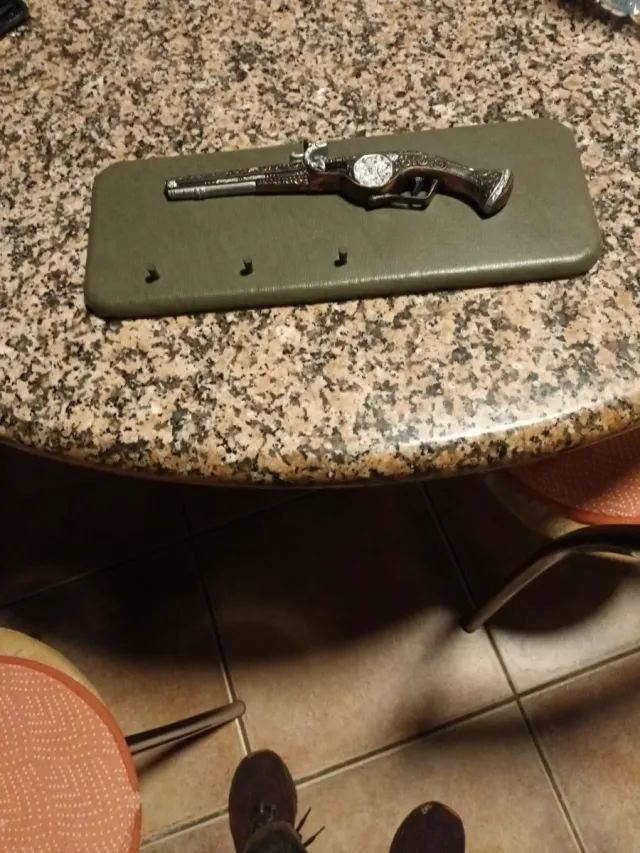 Porta llaves Trabuco Cuero y Metal antiguo