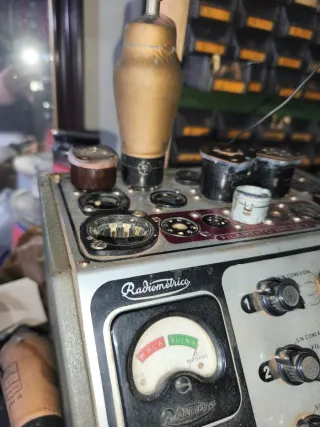 Válvulas Radio antigua ACH1 (2 unidades)