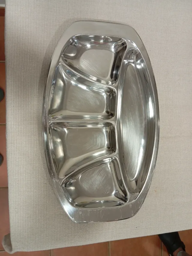 Bandeja metálica vintage para aperitivos