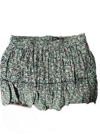 Falda Zara floral verde