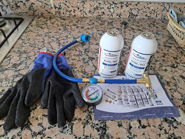Kit Recarga A/C R134a/R12 con Manómetro