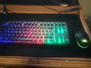 PC Ryzen 7 5700X GTX 5060 32GB RAM 1TB SSD