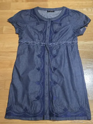 Lote de 4 vestidos. Talla S. 4,30 EUROS