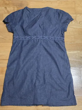 Lote de 4 vestidos. Talla S. 4,30 EUROS