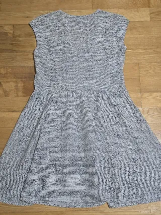 Lote de 4 vestidos. Talla S. 4,30 EUROS