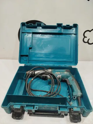 TALADRO PERCUTOR MAKITA CON MALETIN 