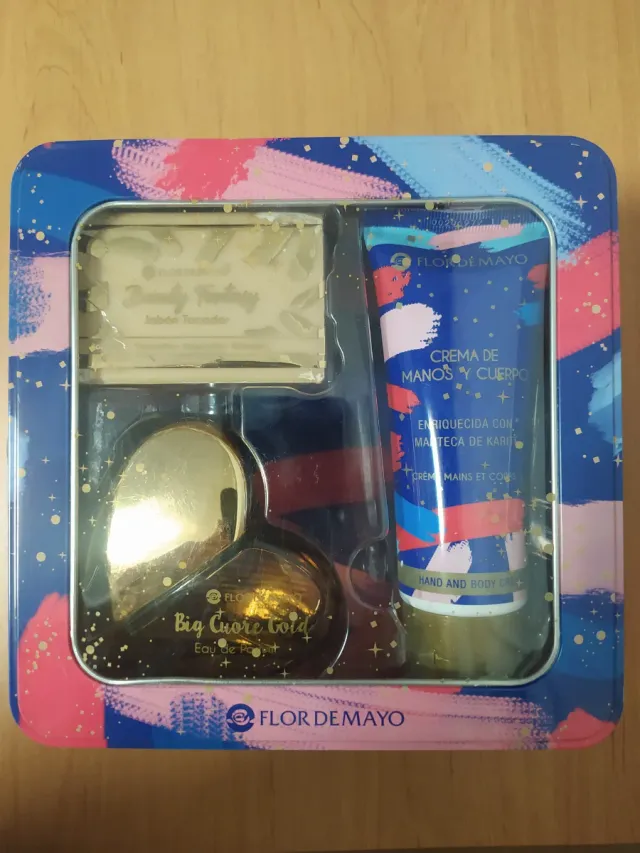 Flor de Mayo Set Regalo Big Cuore Gold