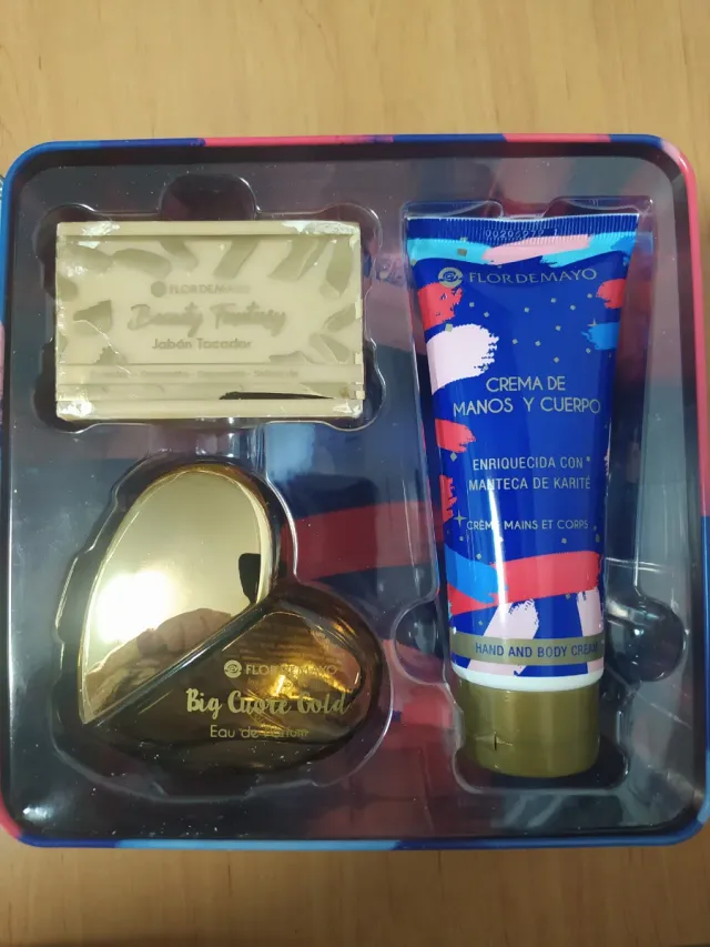 Flor de Mayo Set Regalo Big Cuore Gold