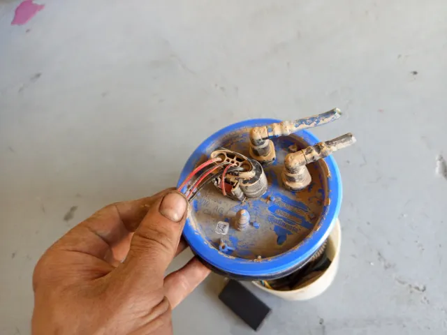 Bomba combustible VW Polo V