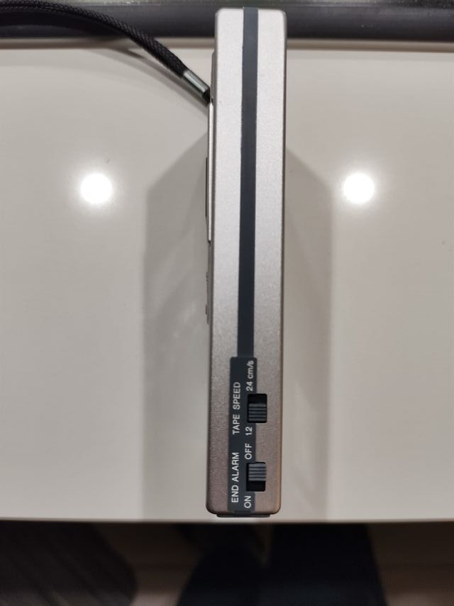 Olympus Pearlcorder X-01 Vintage voice recorder