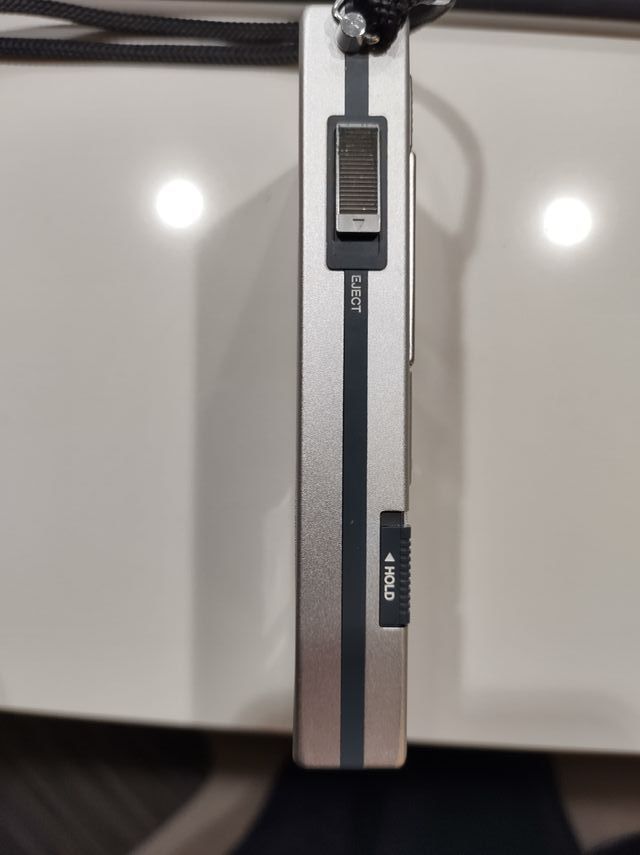 Olympus Pearlcorder X-01 Vintage voice recorder