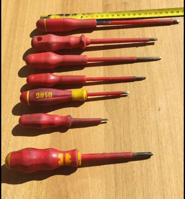 Serie 7 cacciaviti isolati 1000V taglio/croce