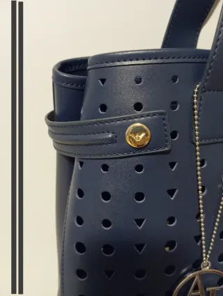 Borsa Armani Jeans blu traforata