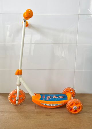 Monopatín tres ruedas Minions