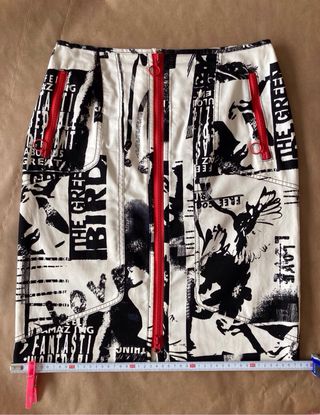 Falda T. 38 y Americana Purificación García.