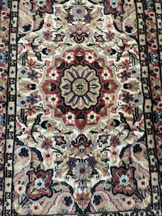 Tappeto Nain piccolo lana, seta nuovo 105x63