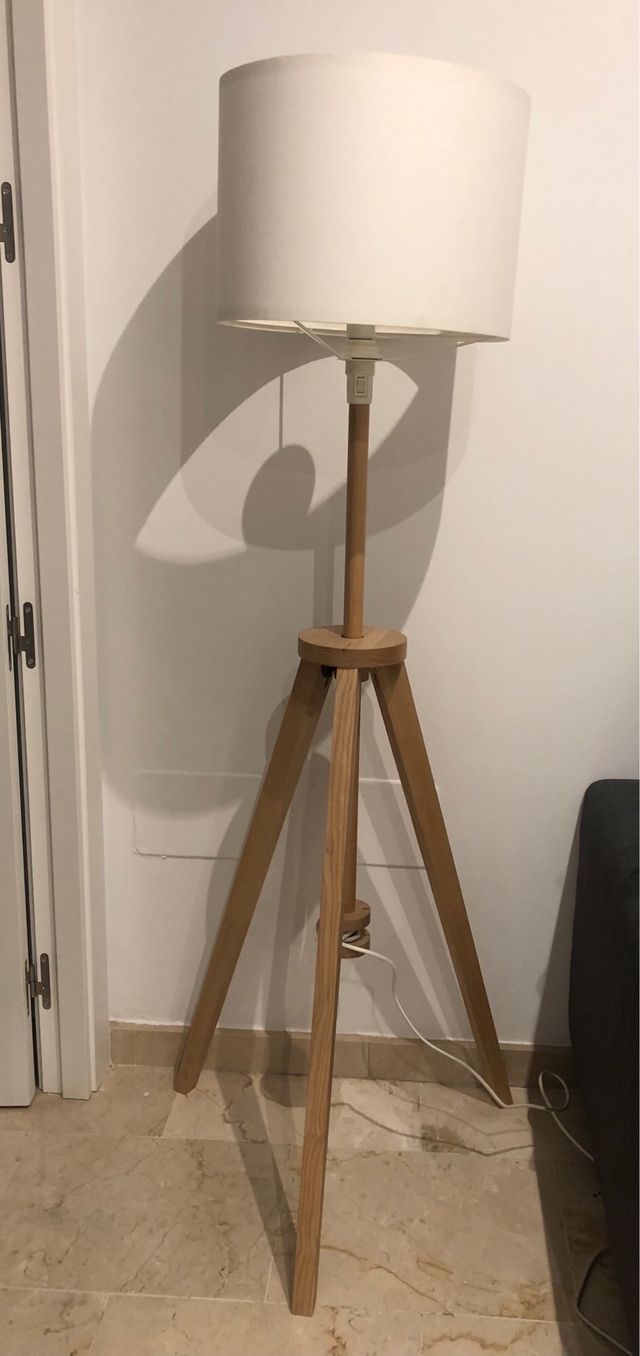 Lámpara de pie trípode Ikea