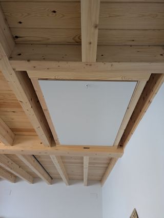 Escalera madera plegable escamoteable