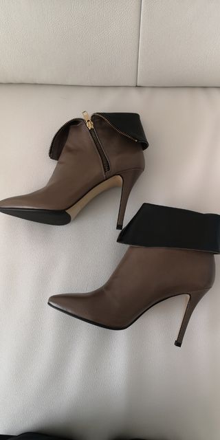 Tronchetti in pelle con zip