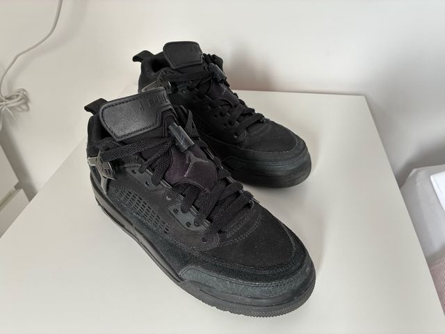 Jordan Spizike Low Negro