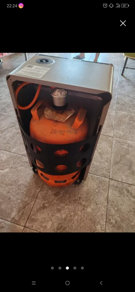 Estufa de gas negra y gris 50
 si me pagan en mano