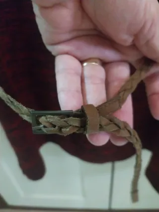 Vestido corto con cinturón
