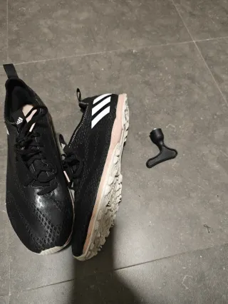 Zapatillas Adidas Clavos Negras talla 41 1/3