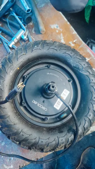 Rueda motor CECOTEC Doble Z 75