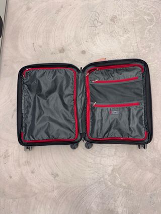 Maleta de cabina Roncato negra