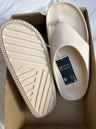 Sandalias Nike Beige