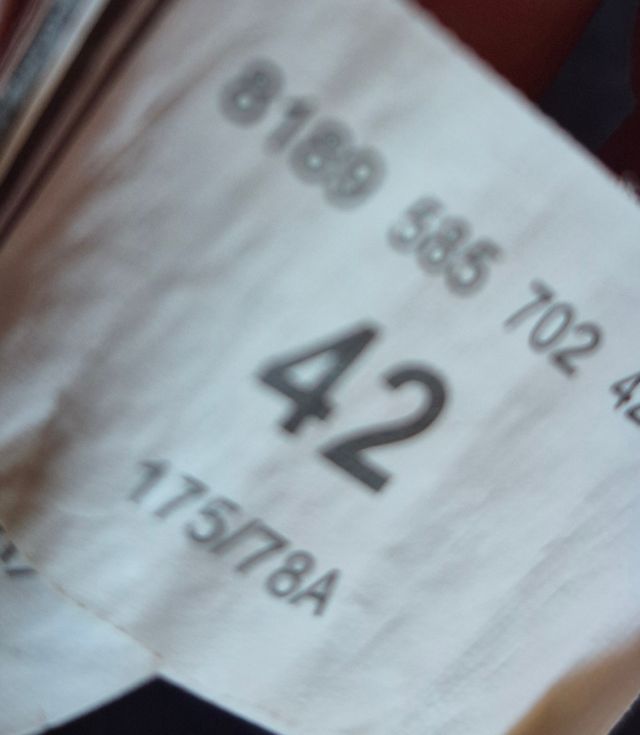 Pantalón tejano acampanado