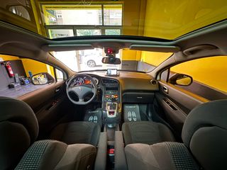 Peugeot 5008 2013