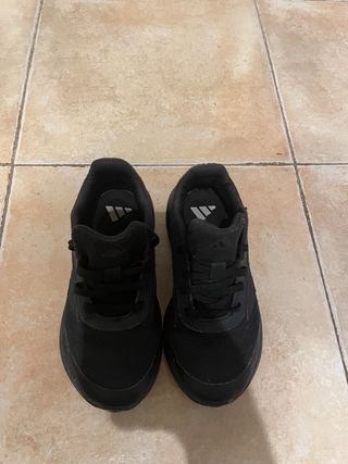 Zapatos Adidas Niño Negro y Azul