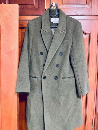 Abrigo paño Stradivarius verde M