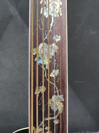 Bajo acústico fretless 7 cuerdas Tennessee