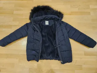 Abrigo Azul Marino con Capucha y Pelo