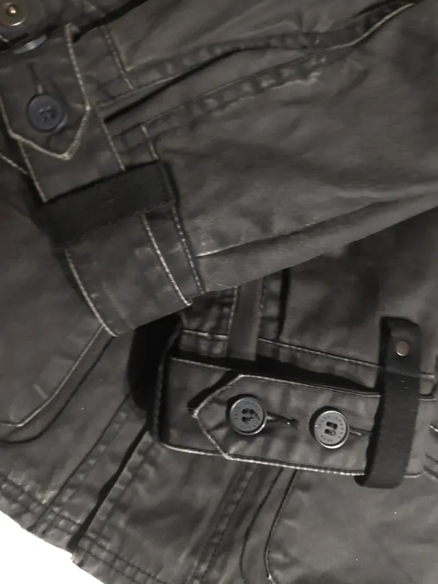 Chaqueta Pepe Jeans Tall XL Negra efecto engrasada