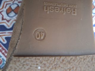 Zapatos color taupe Talla 40