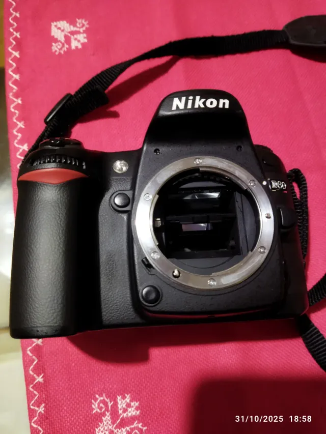 Cámara Nikon D80 Negra