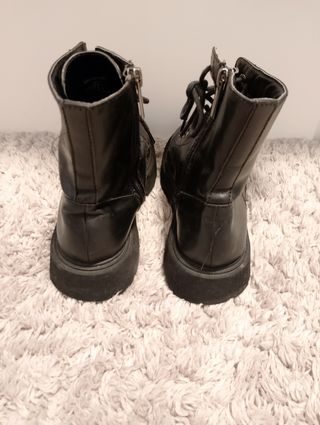 Botines Bershka negros