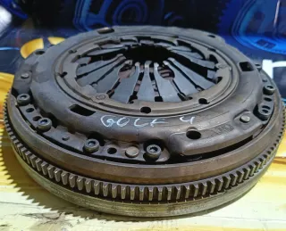 Se VENDE Kit Embrague + Volante Motor Golf IV!!