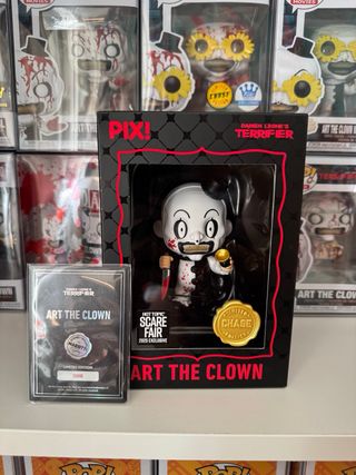 Thrilljoy Pix! Art The clown Chase