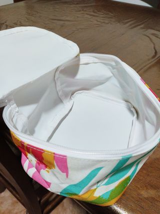 Beauty bag fantasia floreale