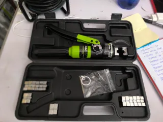 Crimpadora Hidráulica con Accesorios