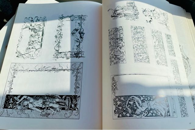 Graphic ornaments 1900