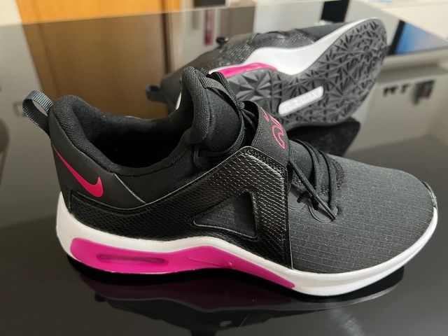 Nike Air Max Bella TR 5 Mujer Talla 41.