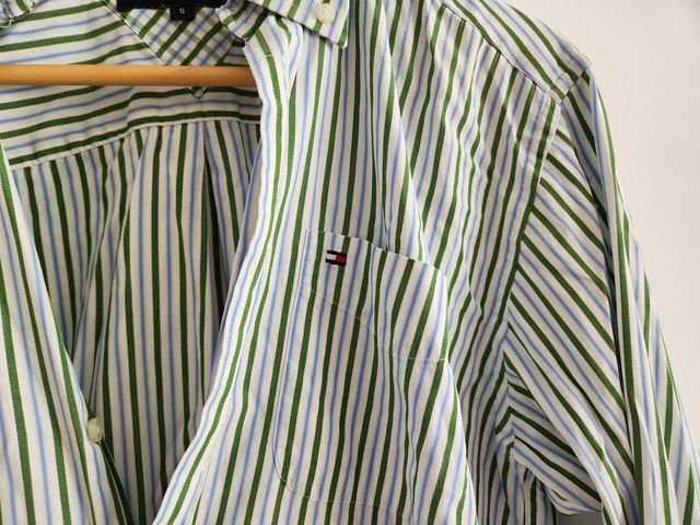 Camisa Tommy Hilfiger Rayas Azul y Verde Talla S