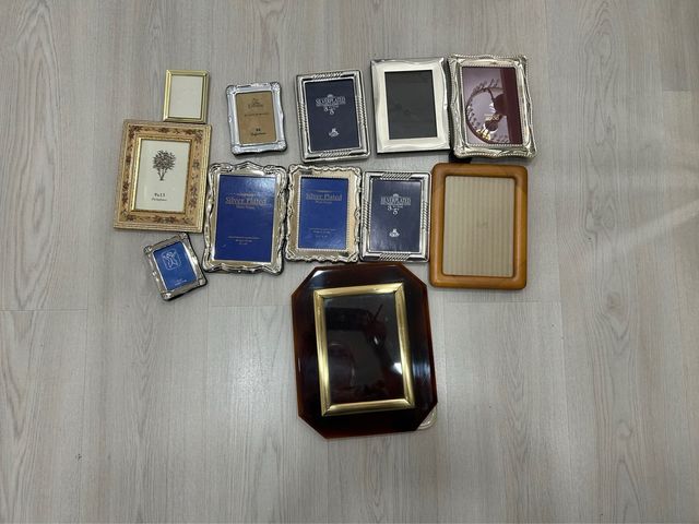 Lote Portarretratos Metálicos, plata y Madera