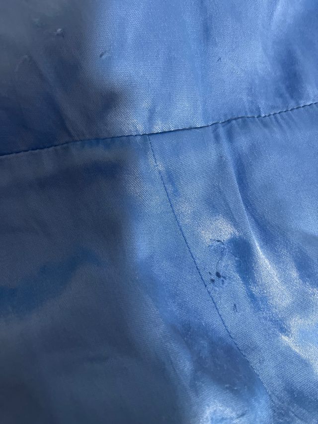 Vestido Zara azul satinado cruzado con cinturón