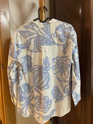 Camisa  Estampada Flores Azul Blanco